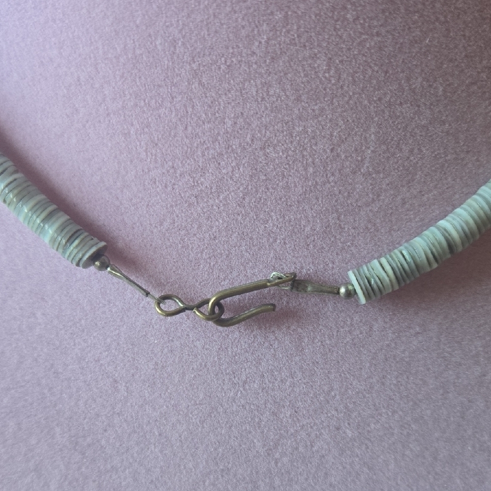 Vintage America Elegant Gray Necklace - Picture 3 of 5